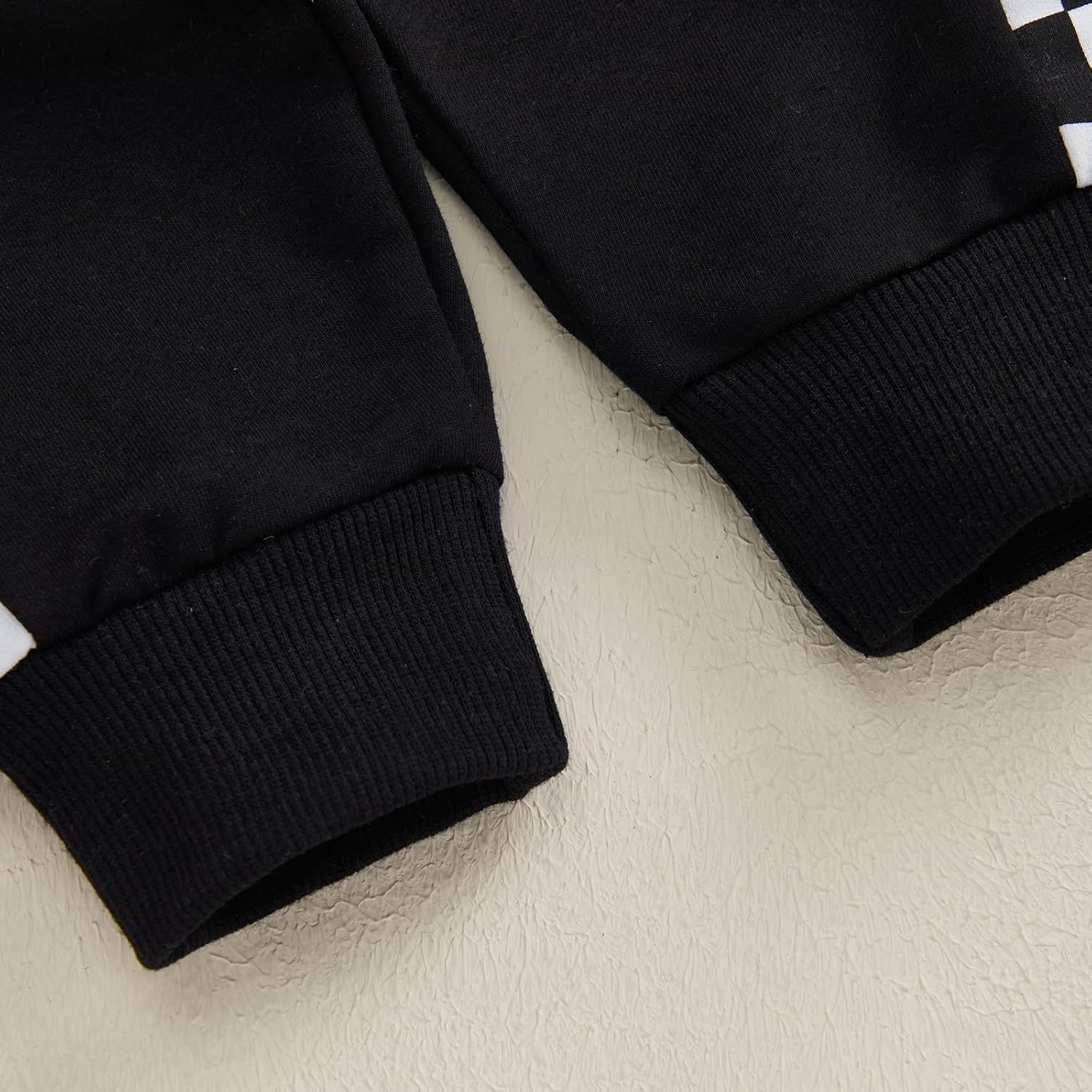 BeQeuewll Toddler Fall Winter sweatshirt and pants set for boys