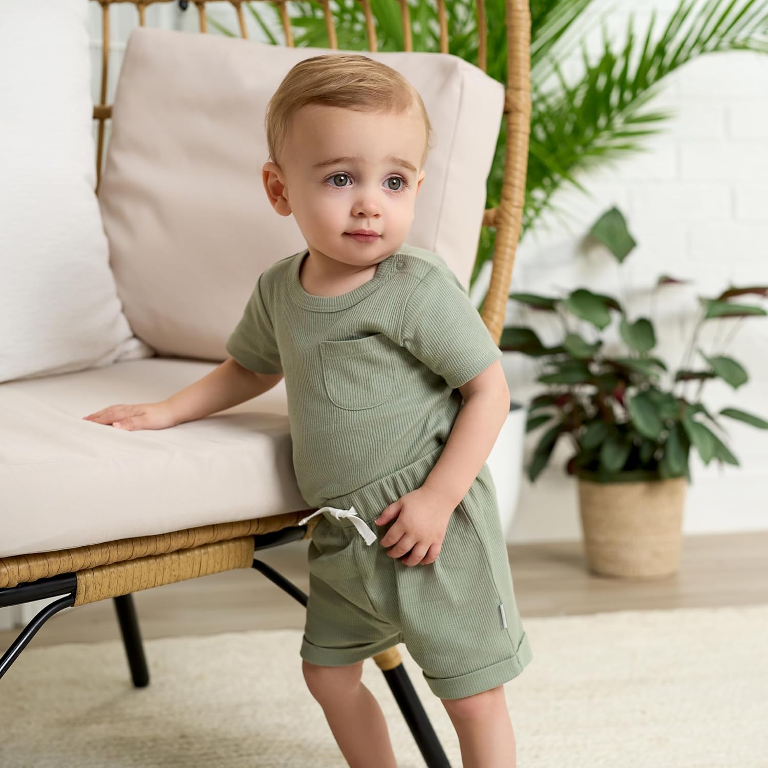 Gerber Baby bodysuit and shorts set Perfect for growing little ones